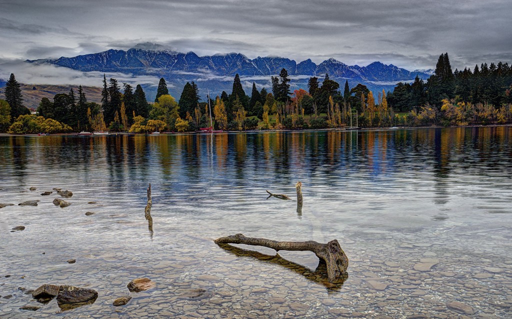 Lake At Queenstown Onstandby 2980